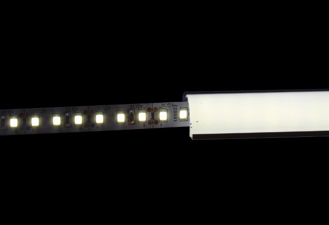 Фото 2 - Комплект: лента LS612 12V белый, БП60W вилка, соеденитель Led-подсветки для кухни Ферон