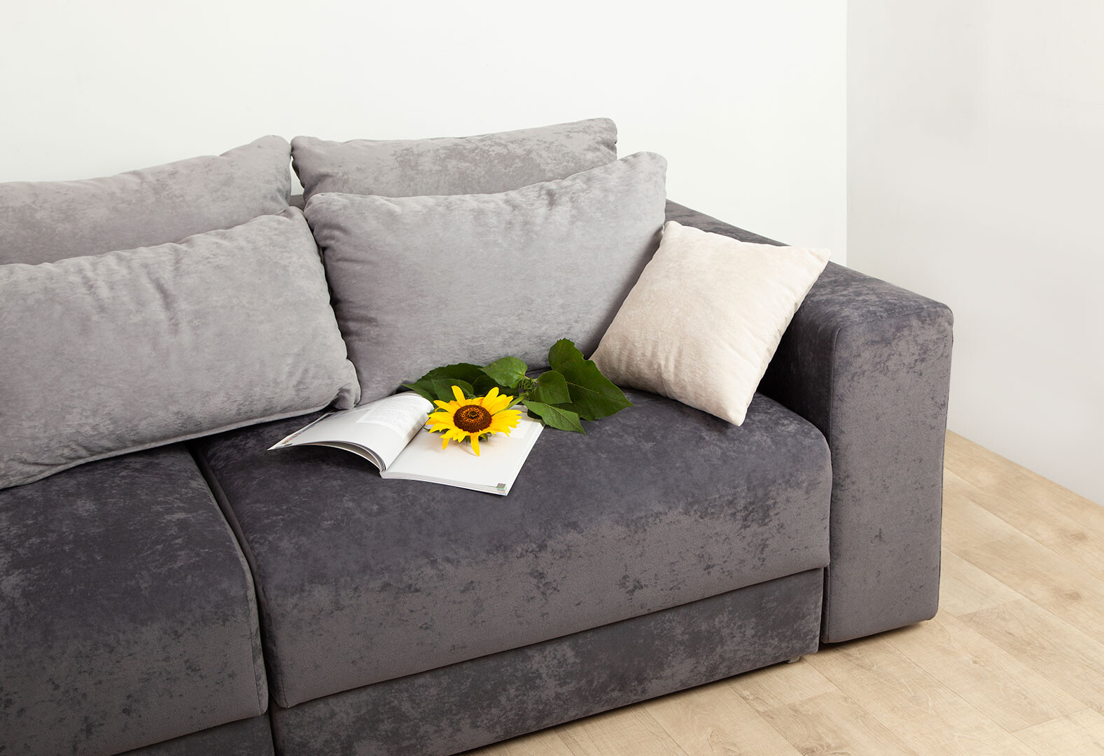 Фото 23 - Диван Vika Магнат New 255x116 см