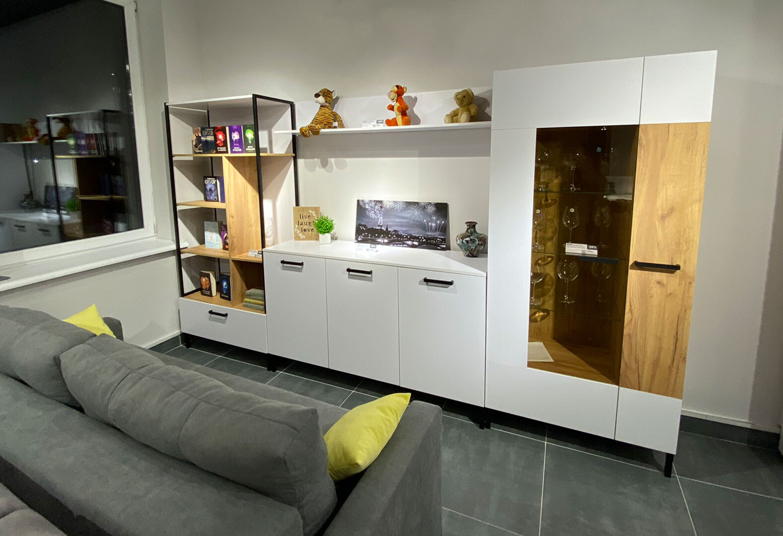 Фото 2 - Комплект стенка с витриной и стеллажом ВМВ Холдинг Сантес 335 см, белый / дуб крафт золотой